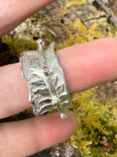 Load image into Gallery viewer, Forest Spinner Ring #9

