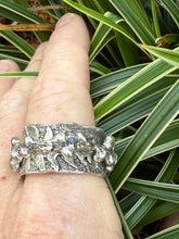 Load image into Gallery viewer, Forest Spinner Ring #10
