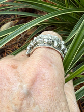 Load image into Gallery viewer, Forest Spinner Ring #10
